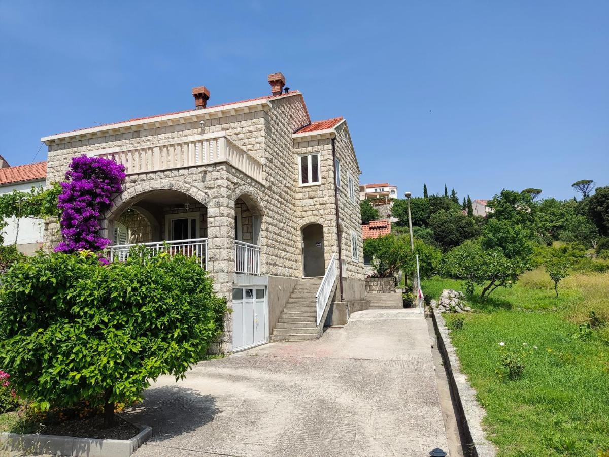 Guest House Franica & Pero Lobrovic Slano Exterior photo