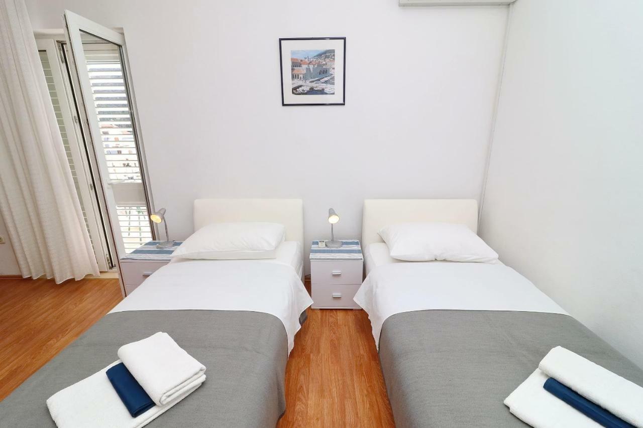 Guest House Franica & Pero Lobrovic Slano Exterior photo